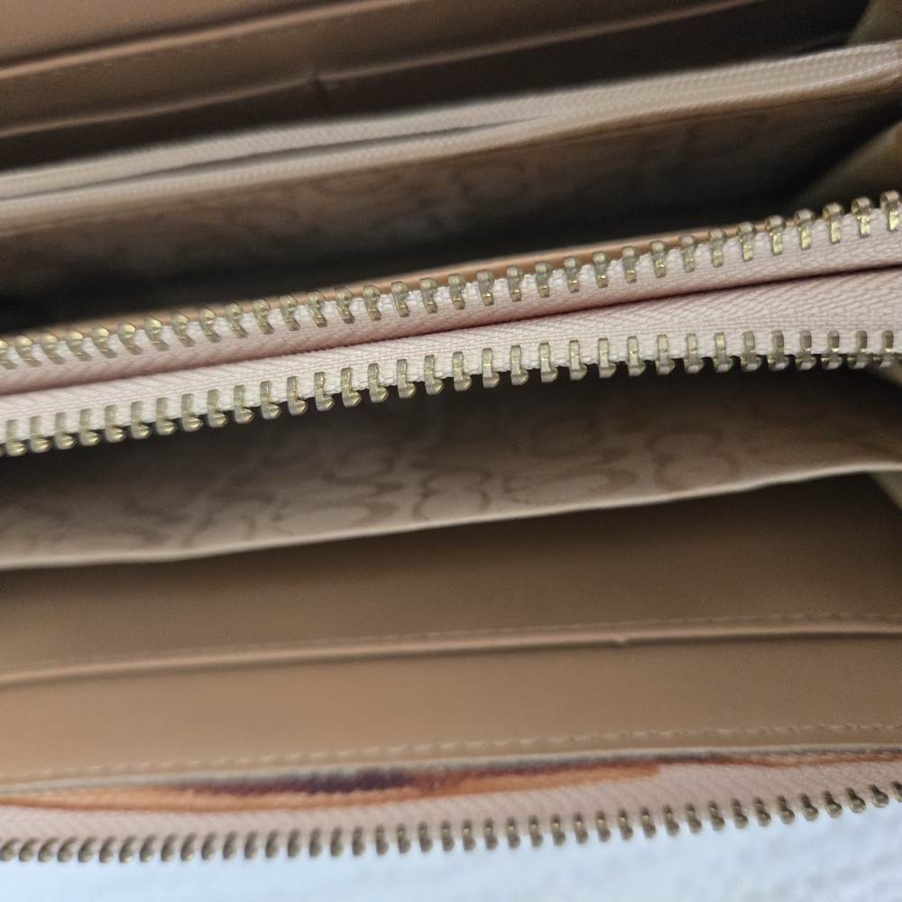 Coach Beige and Tan Wallet - Picture 4 of 6